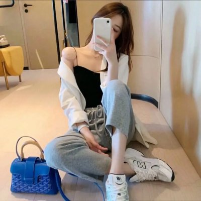 彩色中的黑白